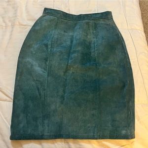 G-III Leather Teal Skirt. 100% Leather.